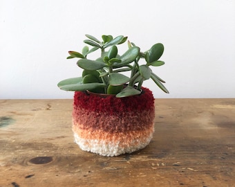 Coral Tufted Plant Pot - Pink Gradient (Extra Small Size)