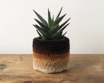 Earth Tufted Plant Pot - Brown Gradient (Small Size)