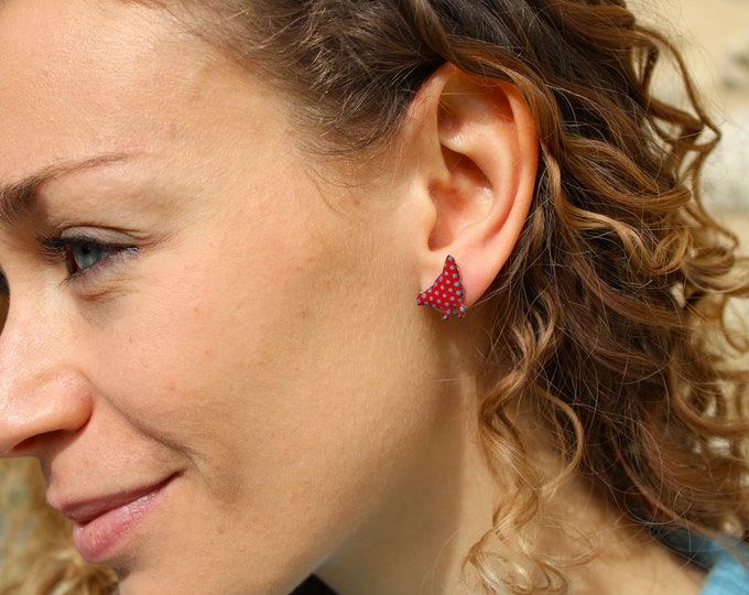 "Literal" Hen enameled earrings
