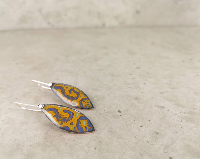 Feathers/Enameled earrings