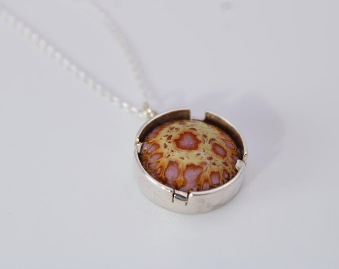 Pendentif Grain en Coquille