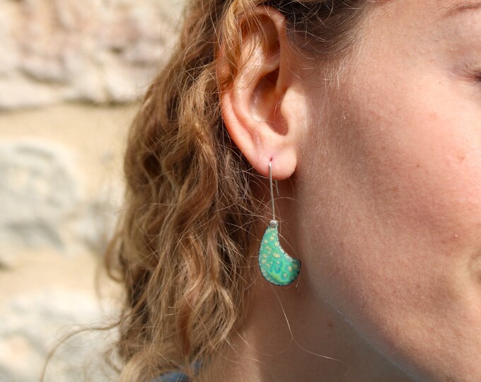 Boomerang Enameled Earring