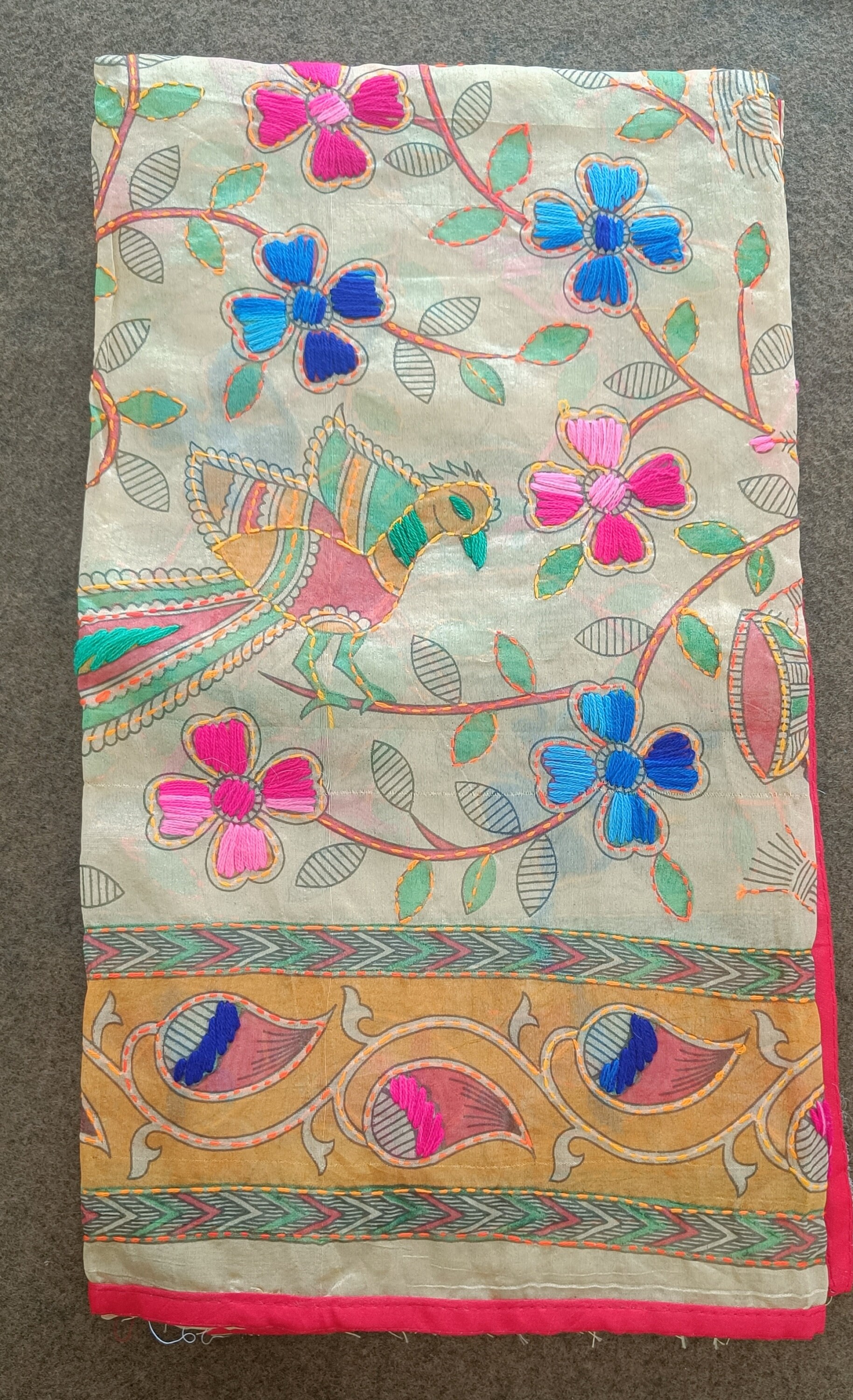 Round Kantha Stitch Dupatta main image 1