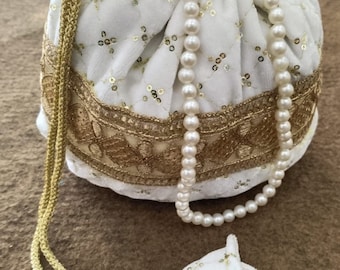 Bolsa de terciopelo blanco hecha a mano: bolsa de regalo para bodas