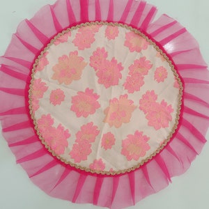 Stoffa religiosa multiuso/copertura Brochet Thal/sottobicchiere tovaglietta/Pooja Aasan per divinità/panno sfondo Puja