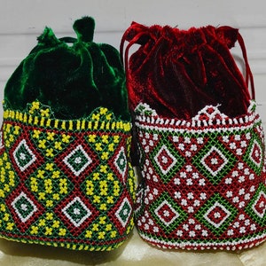 Dos juegos de bolsas hechas a mano/potli de mano multicolor para mujer/pulsera india tradicional con cordón bordado étnico Potli bolsos de mano