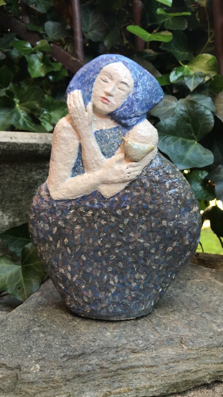 Petite Statuette Grès Blanc et Engobes