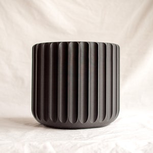 Fluted Pots 3D Printed Black Pots image 3