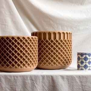 Crosshatch Pots - 3D Printed Wood Pots