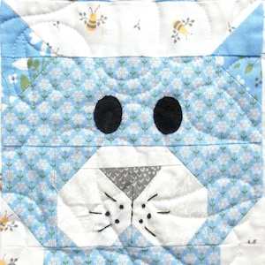 Wzór PDF na kociaka Scrappy Kitten w rozmiarze 4,5", 6,5" i 8,5" dla średniozaawansowanych