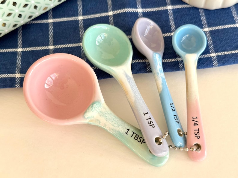 Ceramic Measuring Spoons, Measuring Spoon Set, Measuring Cups, Baking, Cute Ceramics, kitchen Decor, Vintage, Housewarming Gift
