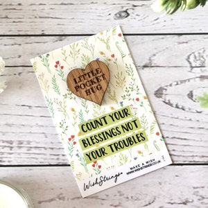 Gettone ricordo del cuore su carta lucida, abbraccio tascabile, gettone grande abbraccio, regalo gettone, gettone d'amore, segno ricordo, regalo per lei, placca a cuore