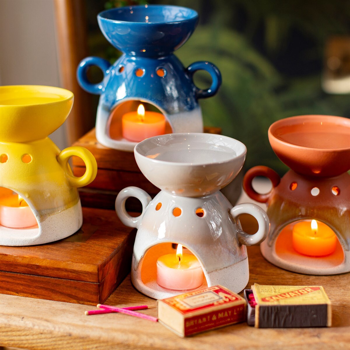 Keramik-Wachsbrenner Mit Bienen-Motiv - Für ätherische Öle & Wachsschmelzen, Mit Teelicht, Deko & Geschenk
