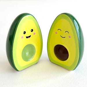 Salt And Pepper Shakers, Avacado Salt and Pepper, Cute Ceramics, Kitchen Decor, Salt Jar, Ceramic Art, Salt And Pepper Mixer, Gift