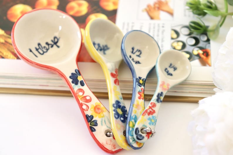 Ceramic Measuring Spoons, Measuring Spoon Set, Measuring Cups, Baking, Cute Ceramics, kitchen Decor, Vintage, Housewarming Gift