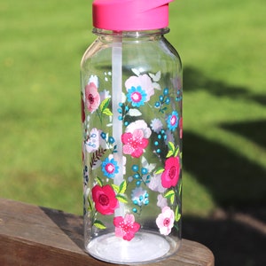 Water Bottle, Reusable 1 Litre Water Bottle With Flip Straw, Hydration Bottle, Various Designs Available, Gift, Wild Flowers Dark Pink floral