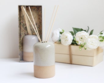 Reed Diffuser, Ceramic Ombre Diffuser, Natural Scented, Minimalist Style, Home Decor, Home fragrance, Essential Oil, Housewarming Gift, Oud