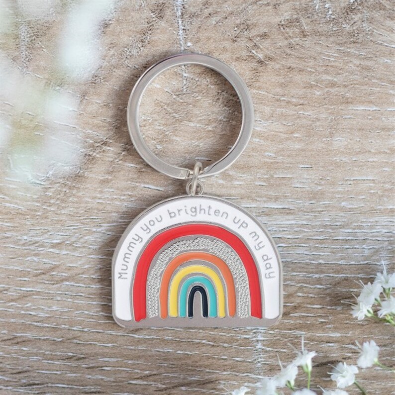 Gift for Mummy Silver Metal Rainbow Keyring 'Mummy you brighten up my day' Gift for Mummy Silver Metal Rainbow Keyring 'Mummy you brighten up my day'
