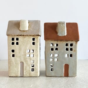 Keramik Kerzenhalter | Landhaus-Stil Kerzenhalter | Wilde Blume | Haus Teelichthalter | Dorfkeramik | Pastellfarben Keramik | Geschenk