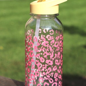 Water Bottle, Reusable 1 Litre Water Bottle With Flip Straw, Hydration Bottle, Various Designs Available, Gift, Wild Flowers Pink Leopard