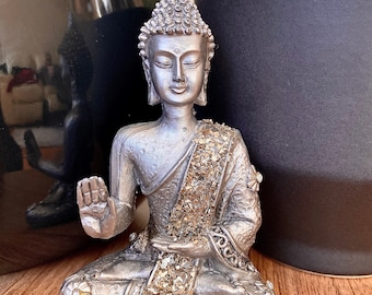 Silver Resin Home Decor Buddha Astra Gourmet Thai Buddha Meditating Peace Harmony Statue 8 H 