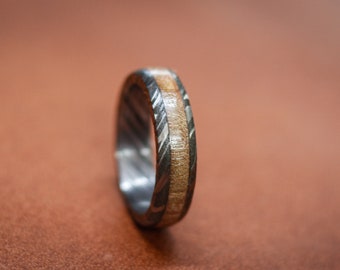 Damascus Steel Ring with Wooden Inlay, Finger band, Engagement Ring, Wedding Ring, Couple, Unisex, Men, Women Jewelry