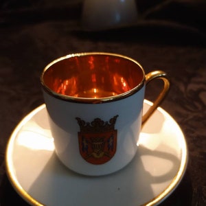 Finnish Arabia Gold Lined Crest Demitasse Cup/Saucers