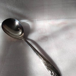 Holmes & Edwards I S Serving Spoon