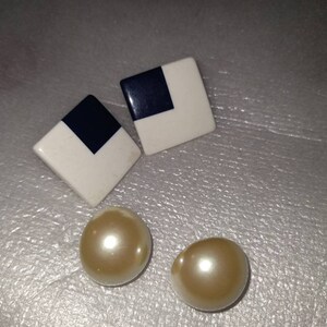 80s Era Stud Earrings 'Pearl' & Blue/White Square image 1