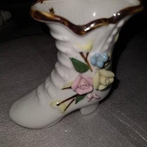 Vintage Porcelain 4&quot; Victorian Boot Figurine