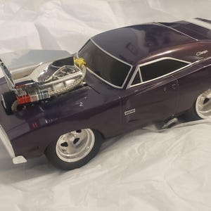 DODGE CHARGER 1969 1:18 IN OTTONE