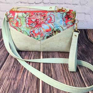 Cork and cotton small crossbody or wristlet bag, Mint Vegan leather small purse, Minimalist crossbody pouch, cork wristlet clutch