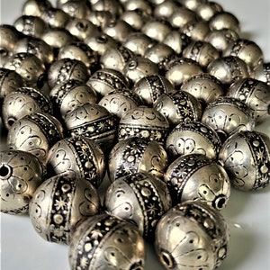 SET OF 4 Moroccan engraved metal beads,round Berber, Amazigh,African,silver ethnic,boho,jewelry making supplies,tribal,handmade in Morocco