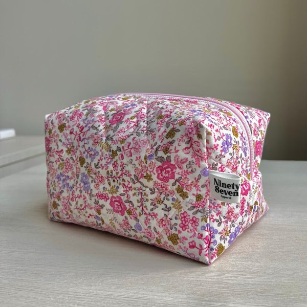 Pink Quilted Makeup Bag, Floral Makeup Bag, Floral Quilted Bag, Cotton Cosmetic Bag, Quilted Skincare Bag, Gifts For Her