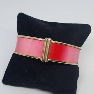 Vintage, bangle, vintage bangle, bangle bracelets, bracelet, bangle bracelet, costume jewelry, pink, ombre pink, fashion bracelets, boho sty