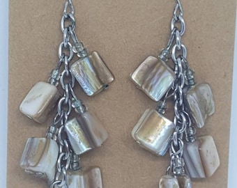 Vintage, earrings, seashell, vintage earrings, vintage shell earrings, shell earrings, gift ideas, fashion jewelry, beach jewelry, cut shell