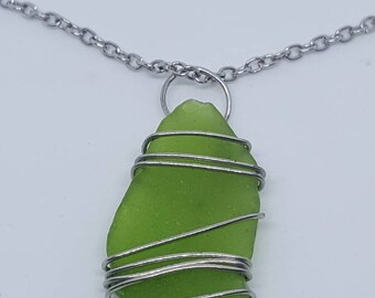 Handmade, handmade necklace, necklaces, handcrafted necklace, sea glass necklaces, handcrafted necklace, peridot, fashion jewelry, sea glass