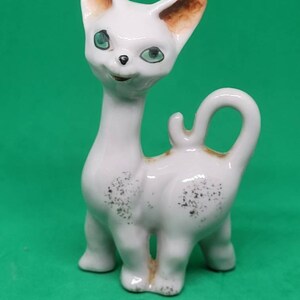 Vintage, vintage figurine, knick knack, collectibles, cat, cat figurine, mini cat figurine, cats, princess kitty, mij, siamese cat, rare cat