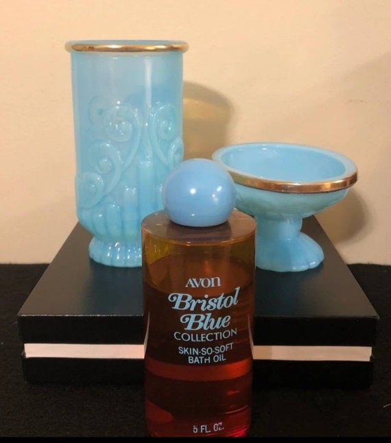 AVON 1974 Bristol Blue Collection Bathroom, Soap Dish, Glass