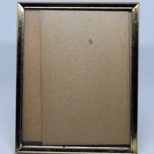 Vintage frames, gold metal frame, antique frames, picture frames, 5"x4" frame, gift ideas, home decor, goldtone metal photo frames, antiques