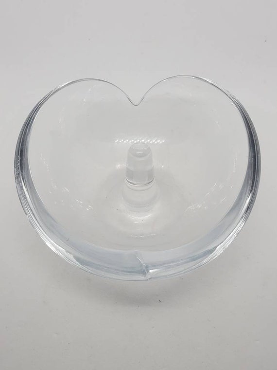 Vintage ring dish, jewelry dish, crystal heart di… - image 1
