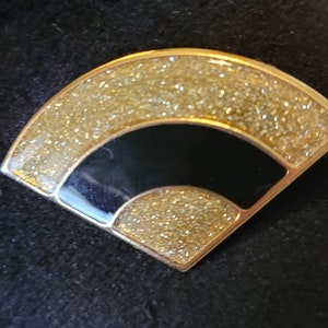 Brooch, brooche, vintage, vintage brooch, jewelry, vintage jewelry, fashion jewelry, costume jewelry, gift ideas, Christmas gift, brooch pin