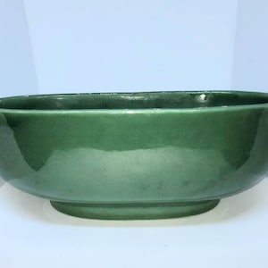 Planter, vintage, midcentury, gardening, bowl, oblong green bowl, flower pots, planter pots, pottery, vintage planter, haeger, haeger 3829