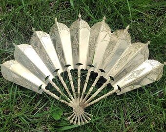Vintage oriental brass metal fan wall hanging, wall decor, oriental, fan, fans, wall hangings, wall art, brass, gift idea, gold tone decor