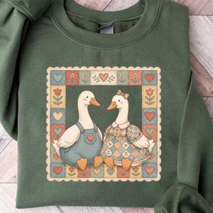 Thrifted Geese Sweatshirt,Vintage Grandma Geese,Cottagecore Folk Art Goose,Vintage 80s Goose Shirt,Funny Goose Tee,Retro Goose Graphic Shirt bild 1