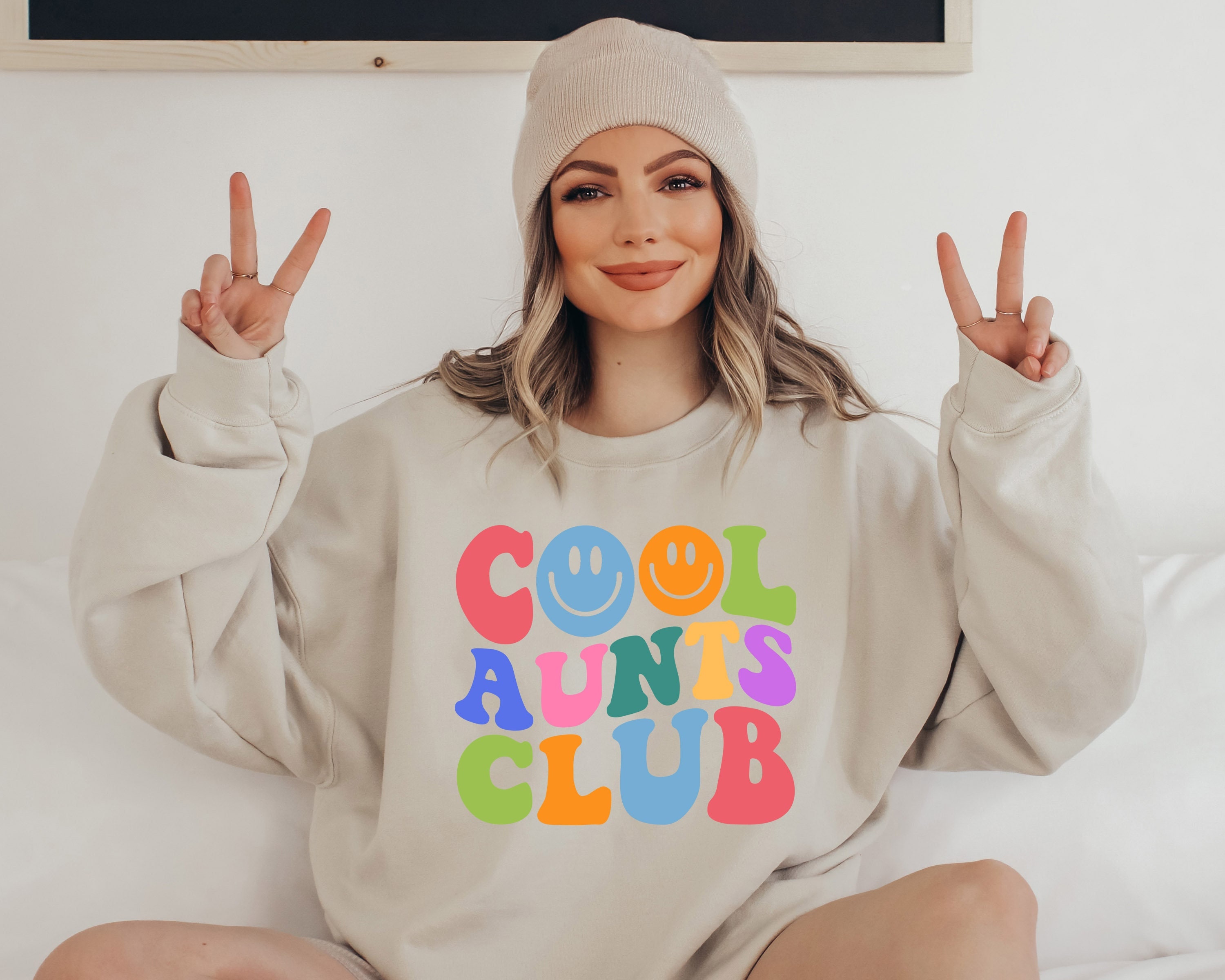 Cool Aunts Club Sweatshirt, Auntie Sweatshirt, Aunt Sweatshirt, Cool Aunt Sweatshirt, Aunt Gift, Aunt Birthday Gift, Sister Gifts,Aunt Shirt