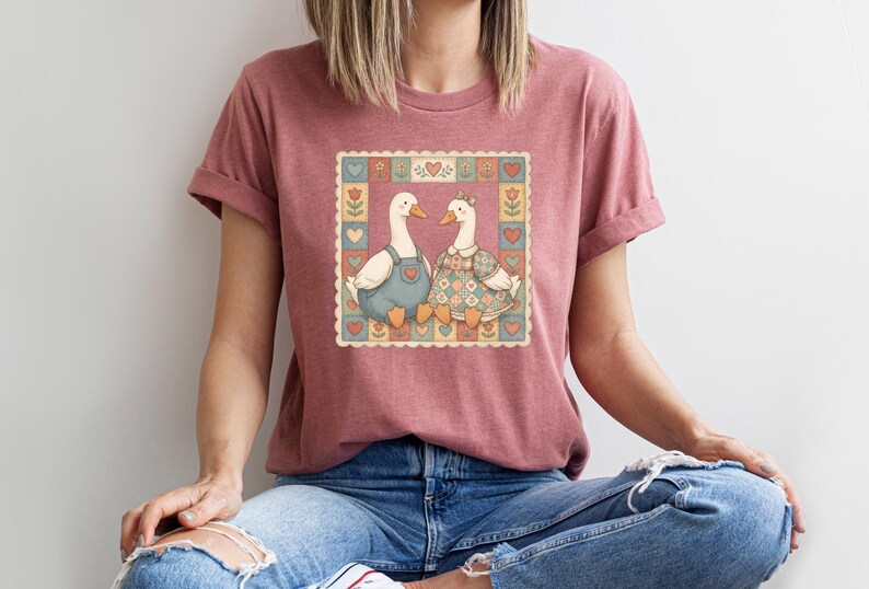 Thrifted Geese Sweatshirt,Vintage Grandma Geese,Cottagecore Folk Art Goose,Vintage 80s Goose Shirt,Funny Goose Tee,Retro Goose Graphic Shirt bild 5