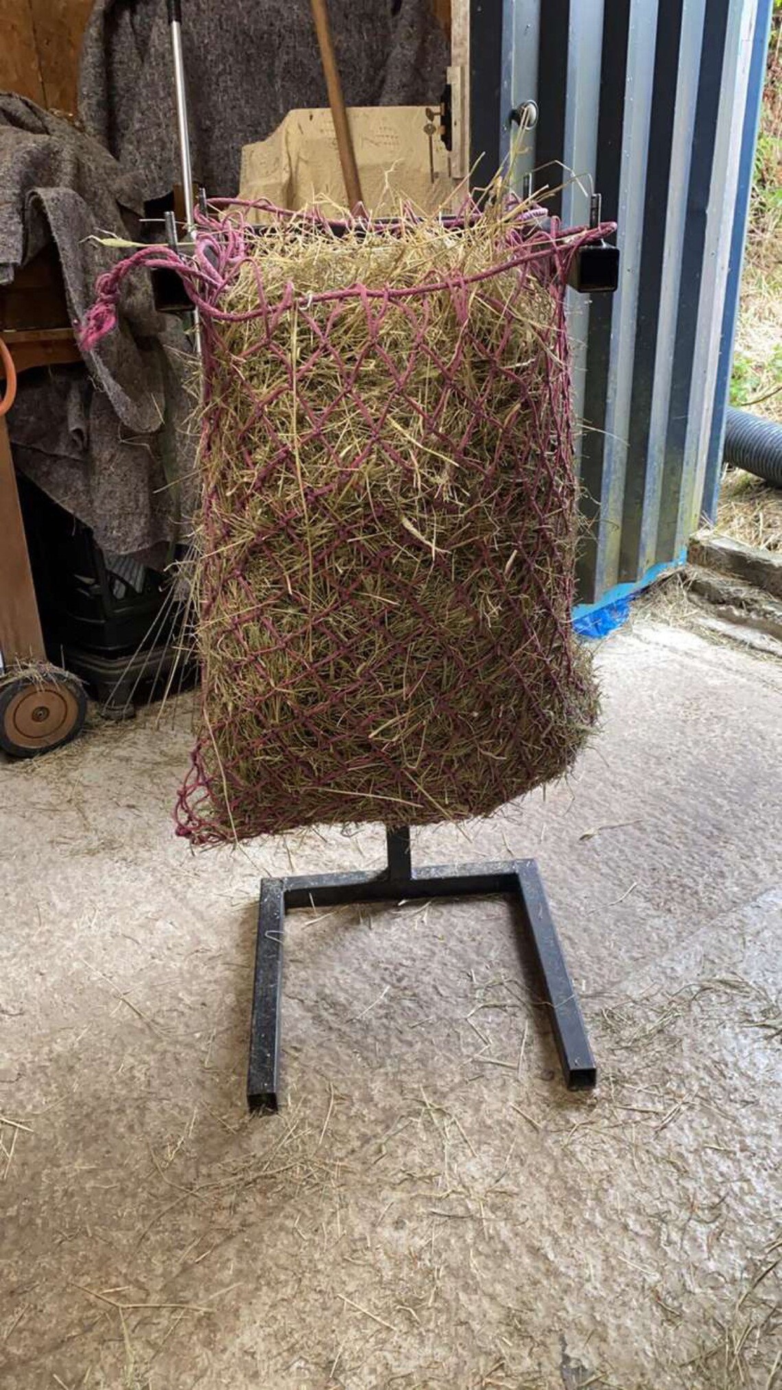 Horse feeders hay net holders Etsy.de