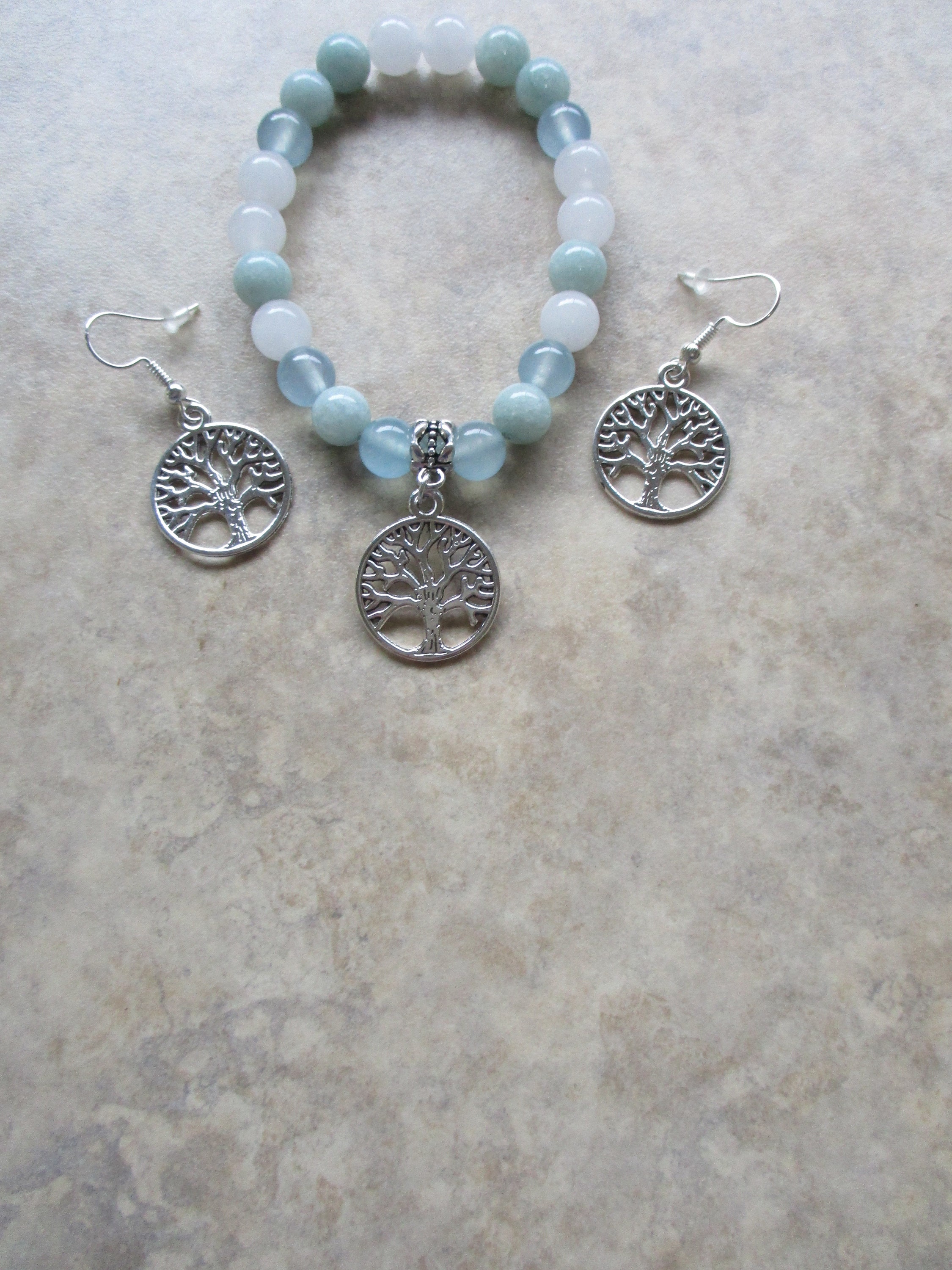 Stress/anxiety Bracelet With Tree of Life Earring's This is A Lovely Family  Set to Give as A Special Gift. Awesome Soft Tone Color Mix. 