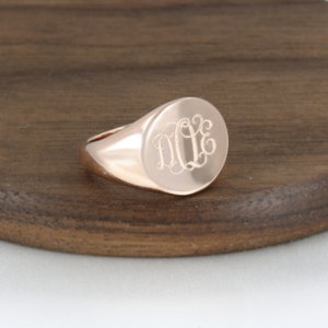 Anillo de sello personalizado, anillo de monograma, anillo inicial, anillo de letra, anillo de sello de oro, anillo de promesa para él, regalos de Navidad, regalo para ella
